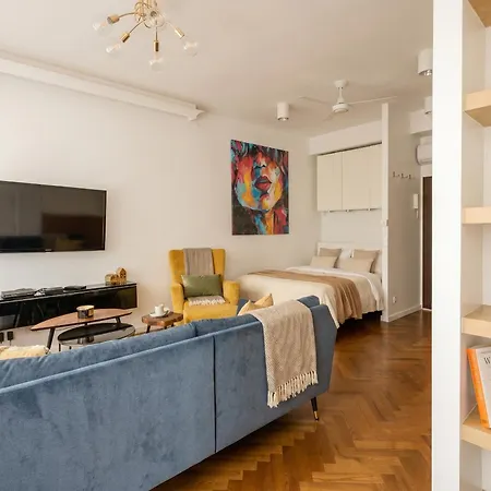 Urban Chic - Center - Cozy - Zurawia