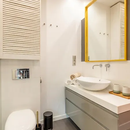 Urban Chic - Center - Cozy - Zurawia Apartman *